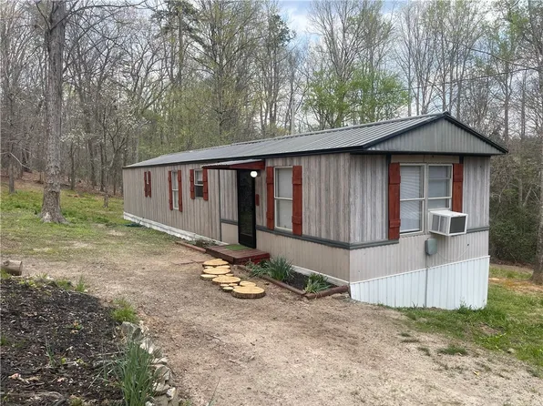 206 Elliott Dr, Salem, SC 29676