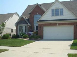 42354 Sable Blvd, Sterling Heights, MI 48314