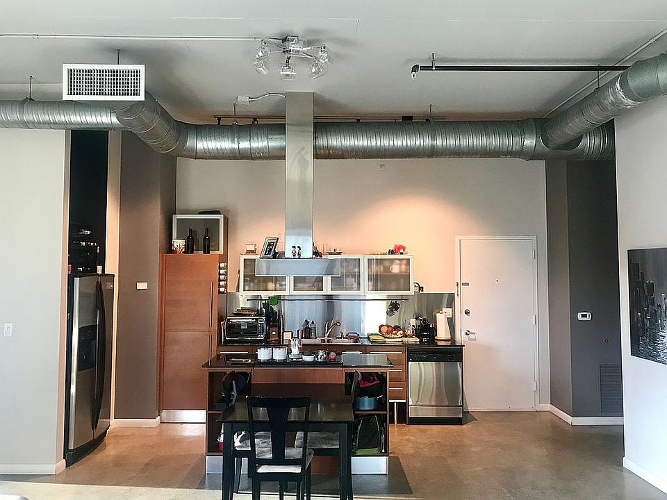 1st image of 10 SW South River Dr APT 610