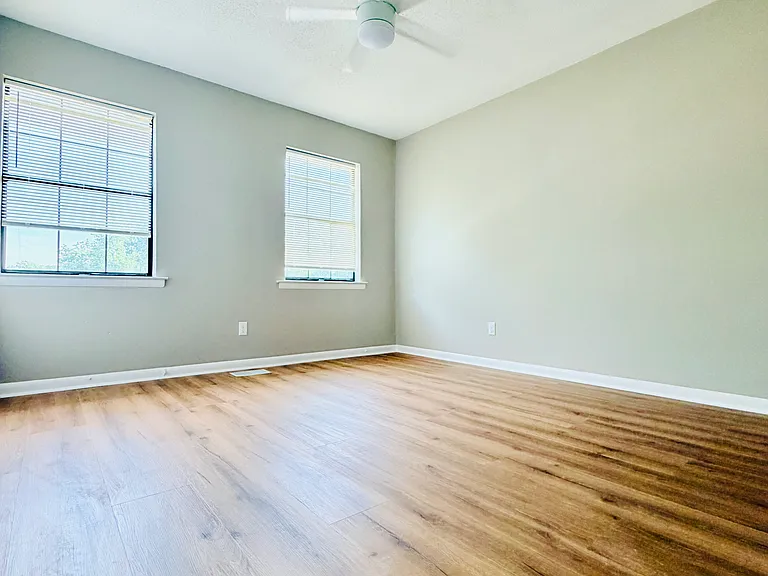 6 Almond Ct #5C — Photo 17