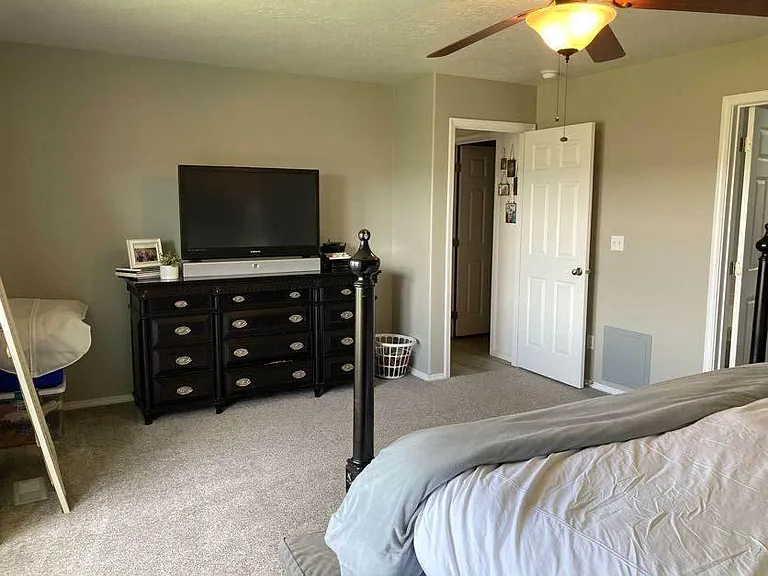 2685 NE Haskett Pl — Photo 10