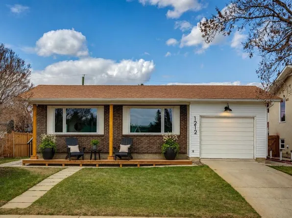 1212 S Lake Sylvan Dr SE, Calgary, AB T2J 3C8