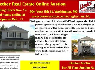 904 W 5th St, Washington, MO 63090