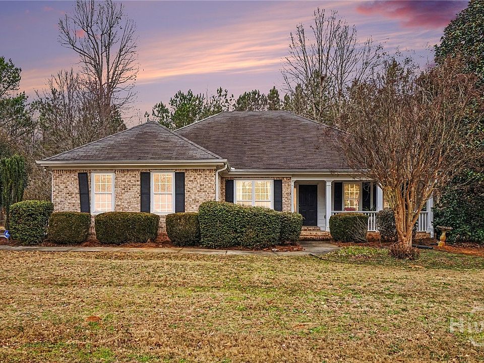 1st image of 293 Carrington Drive