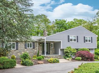 419 Bradford Pl, Dartmouth, MA 02747