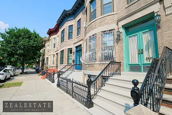 1st image of 1637 8th Ave #1
