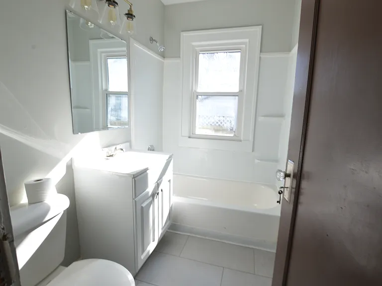 567 N Beville Ave — Photo 5