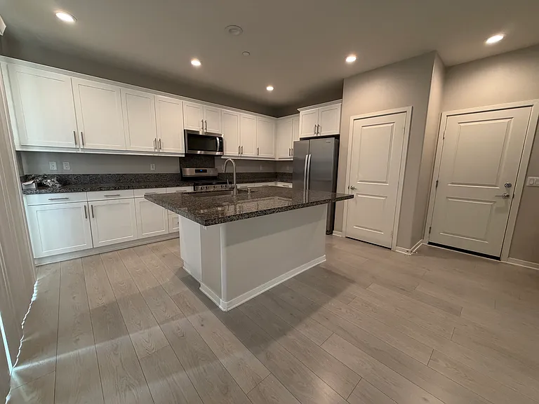 6998 Silverado St — Photo 7