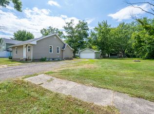 216 Congress, Watervliet, MI 49098