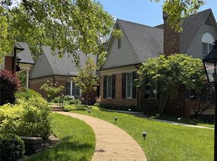 46 Conway Close Rd, Saint Louis, MO 63124