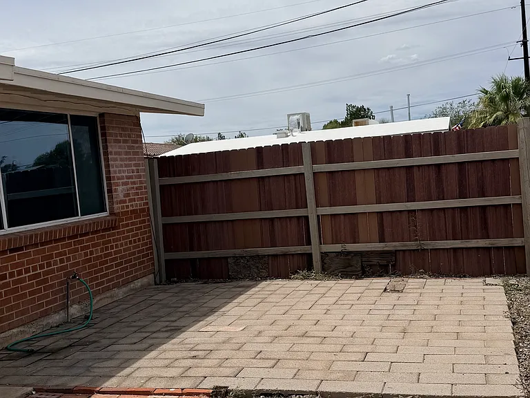 3510 E Blacklidge Dr — Photo 17