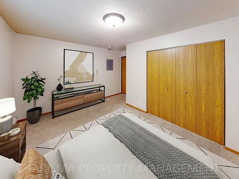 Pheasant View Apartments — Photo 20