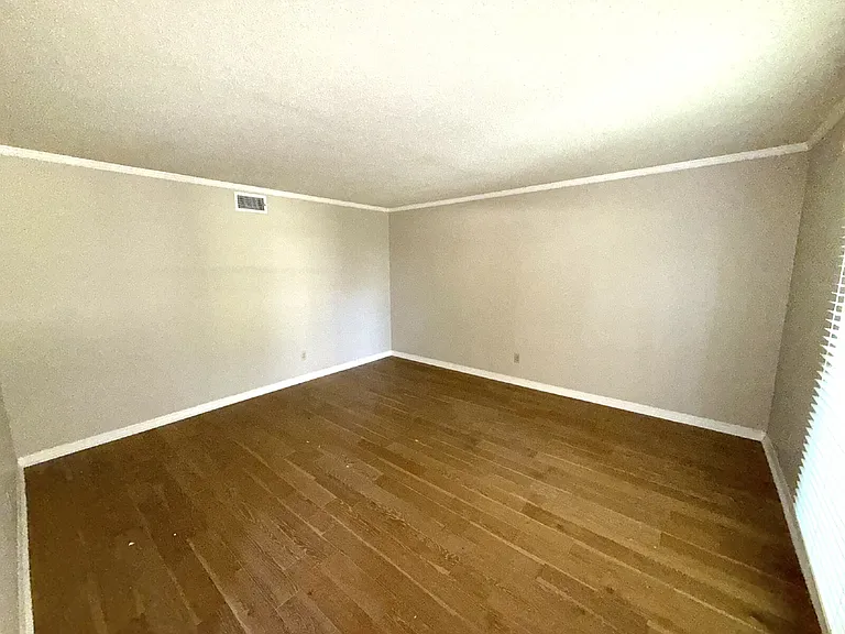 6605 Chimney Top Dr S — Photo 10