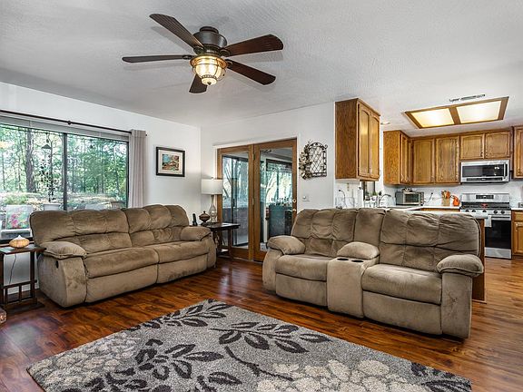 4th image of 13215 Mueller Dr #313