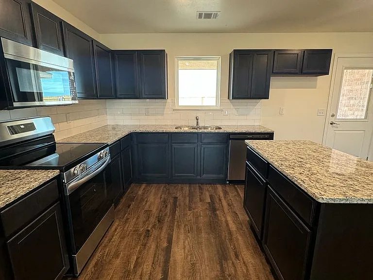 4401 Beacon Rd — Photo 17