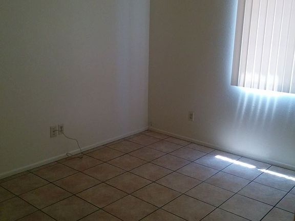 3rd image of 4266 N 4th Ave APT 403