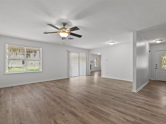 3rd image of 1102 Avenue C