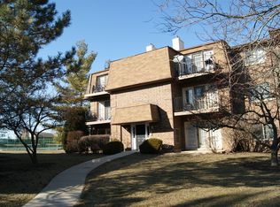852 Atlantic Ave APT A, Hoffman Estates, IL 60169
