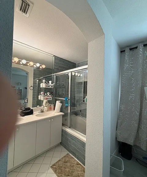 8960 W Flagler St #1 — Photo 8