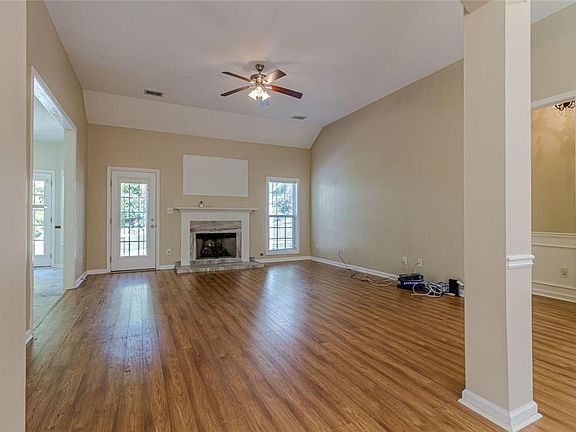 5th image of 2192 Pilgrim Mill Cir