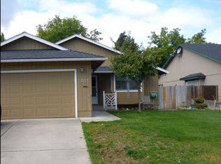 1207 Heather Ln, Central Pt, OR 97502