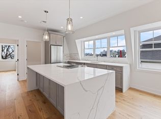 157 Princeton St FLOOR 3, Boston, MA 02128