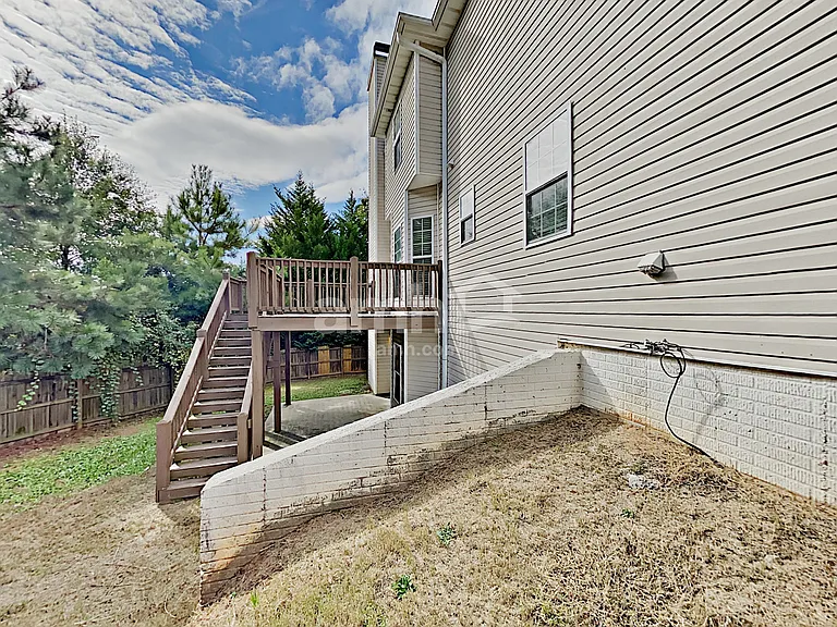 374 Westhill Dr — Photo 19