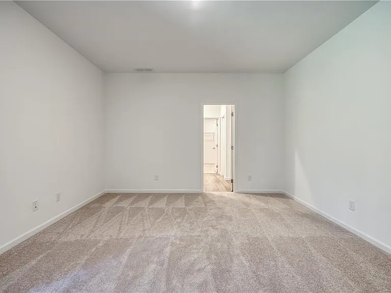 49 Kestrel Dr — Photo 13