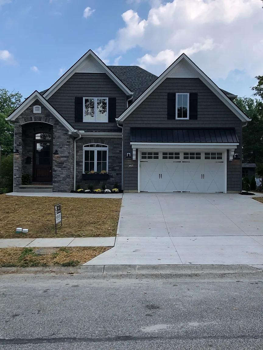 465 Juneway Dr photo 1