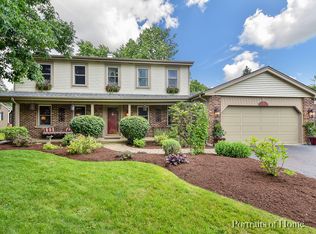 10 N Andover Ln, Geneva, IL 60134