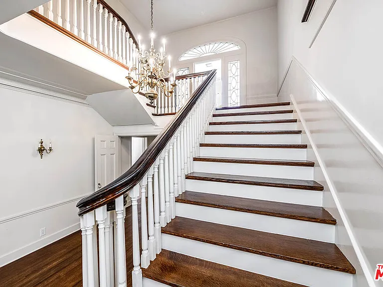 809 N Bedford Dr — Photo 19