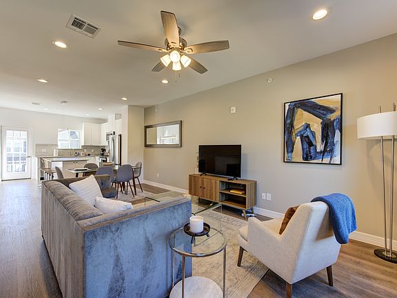 3rd image of 5262 Ella Blvd #300