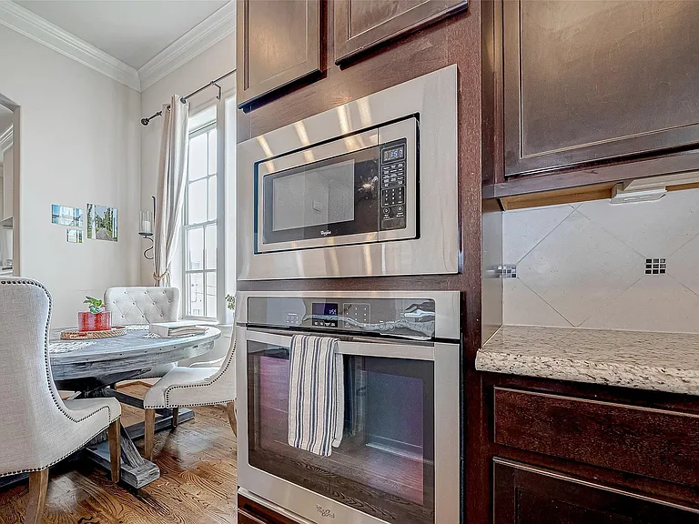 2524 Sherwin St — Photo 16