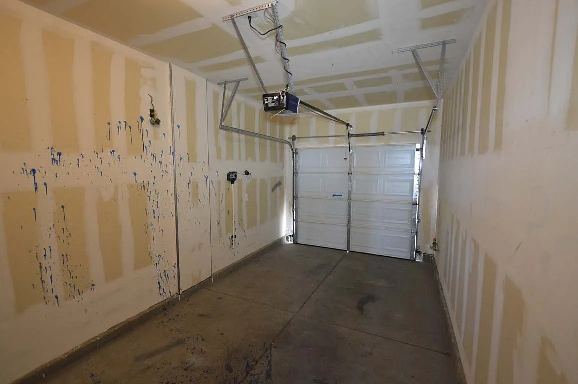 Spacious 3-Bedroom Henderson Home with Dual Garages! — Photo 3