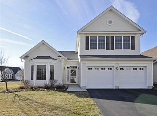 54 Andover Dr, Kendall Park, NJ 08824