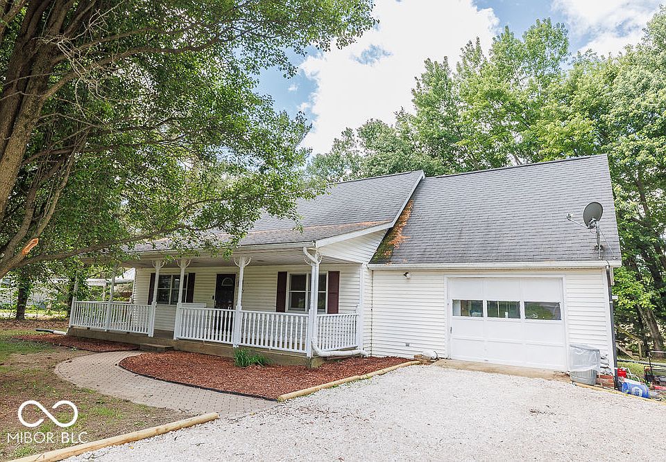 1st image of 647 Concord Rd