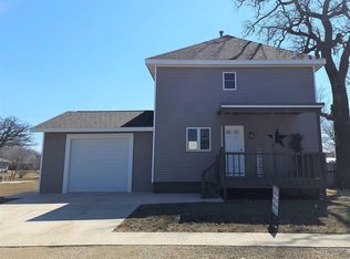525 4th Ave W, Cresco, IA 52136