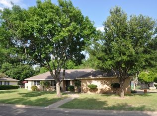 301 Opal St, Hewitt, TX 76643