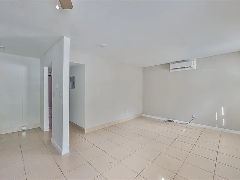 11708 Balm Riverview Rd — Photo 28