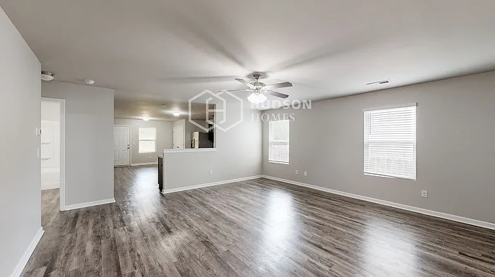 814 Kent Dr — Photo 6