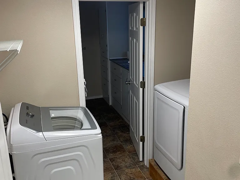 3312 S Raymond Cir — Photo 11