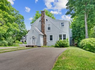 115 Hunt Ln, East Haven, CT 06512