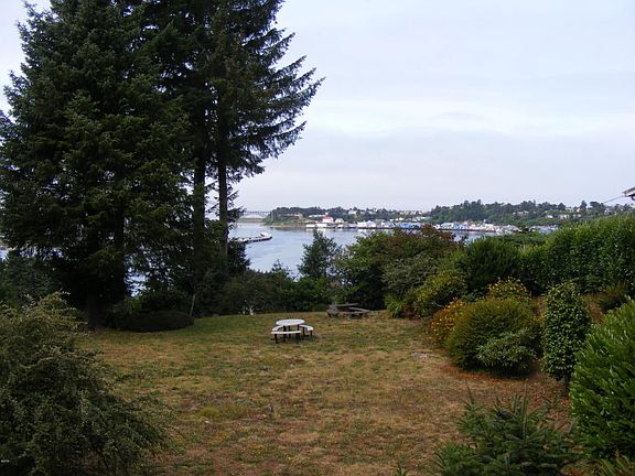 4th image of 1270 SE Shermer Ct