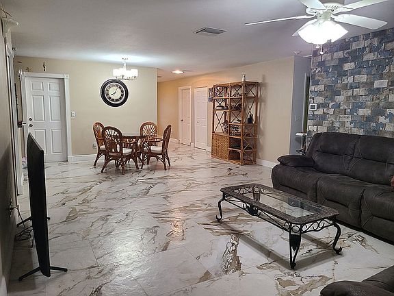 5th image of 2520 Fawn Ct