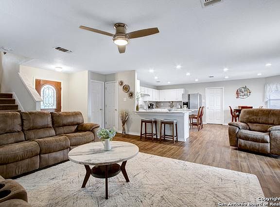 5th image of 8815 Veranda Ct