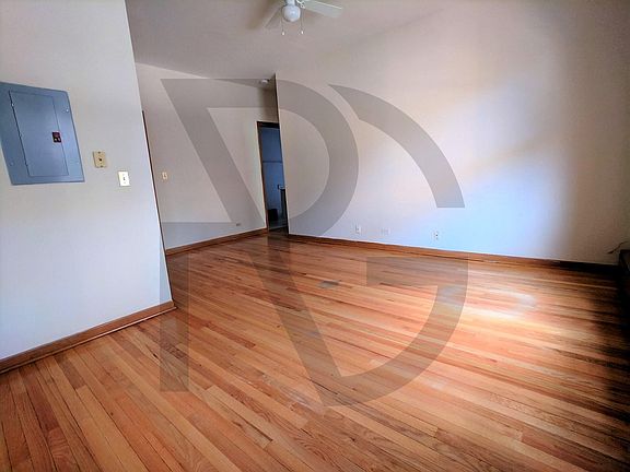 4th image of 636 W Barry Ave #635208