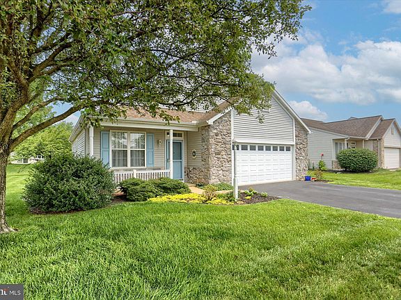 2nd image of 538 Bent Oak Dr