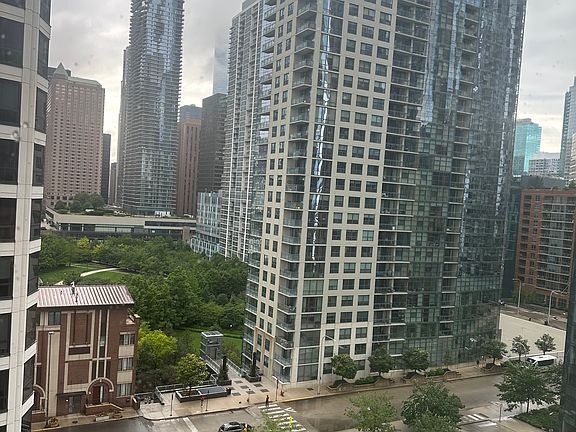 3rd image of 195 N Harbor Dr APT 1107