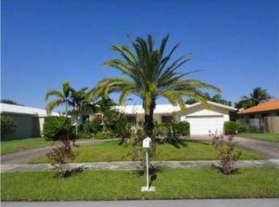 9261 SW 76th St, Miami, FL 33173