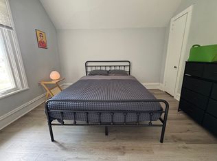 405 Carrier St NE #2, Grand Rapids, MI 49505